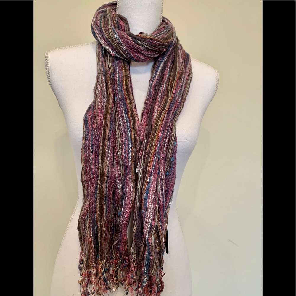 Scarf with sparkles 🌸